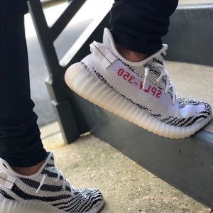 Yeezy Boost 350 V2 Zebra New In Box US Size 9.5 DS